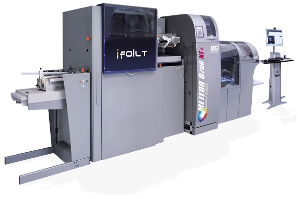 METEOR Unlimited Colors es el único producto del mercado que combina una impresora con una solución de estampado de alta calidad